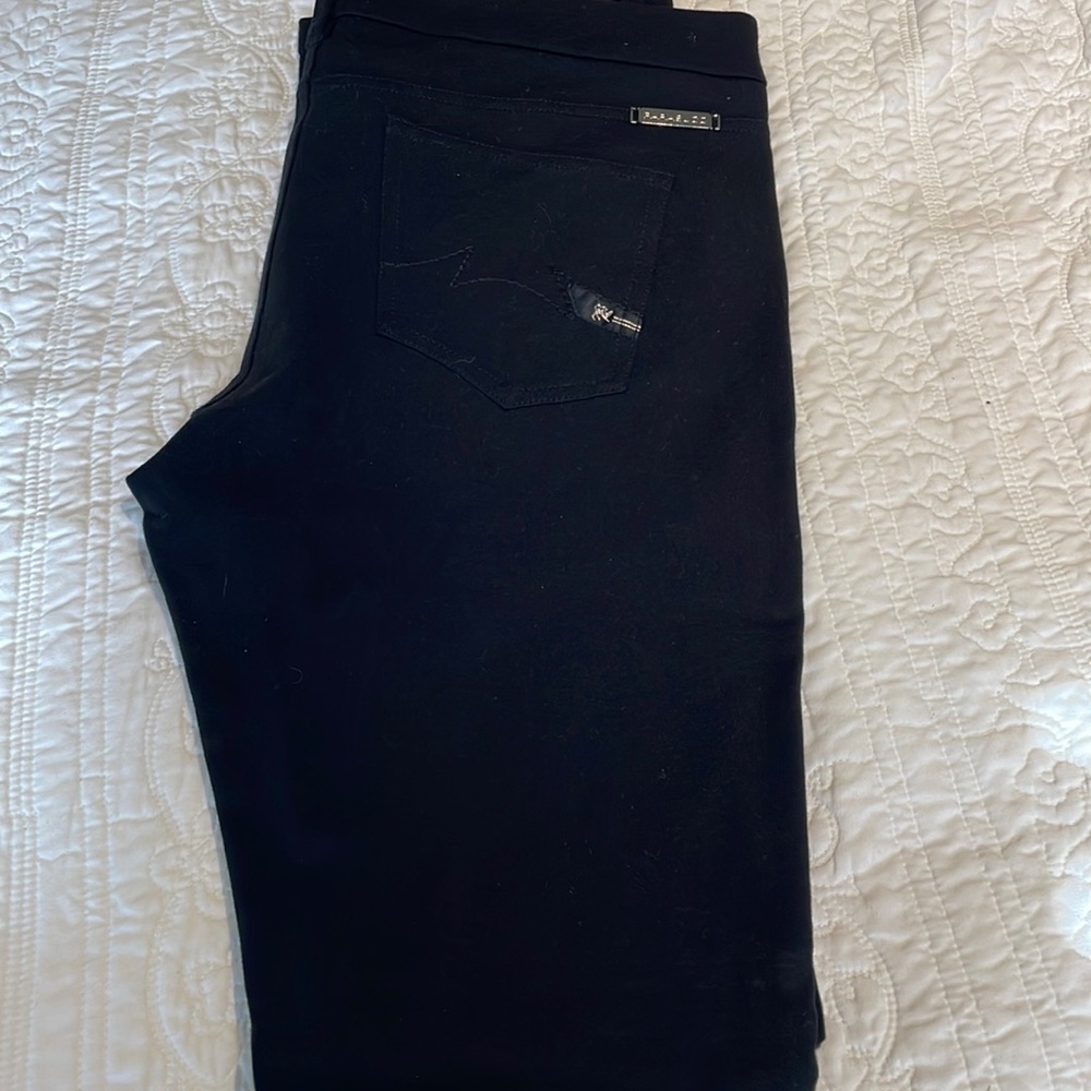 Parasuco NWOT black skinny jeans.